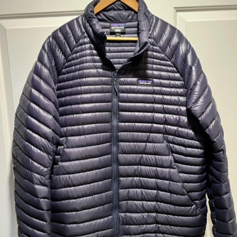 Patagonia : Men's AlpLight Down Jacket  XL Smolder Blue #85540